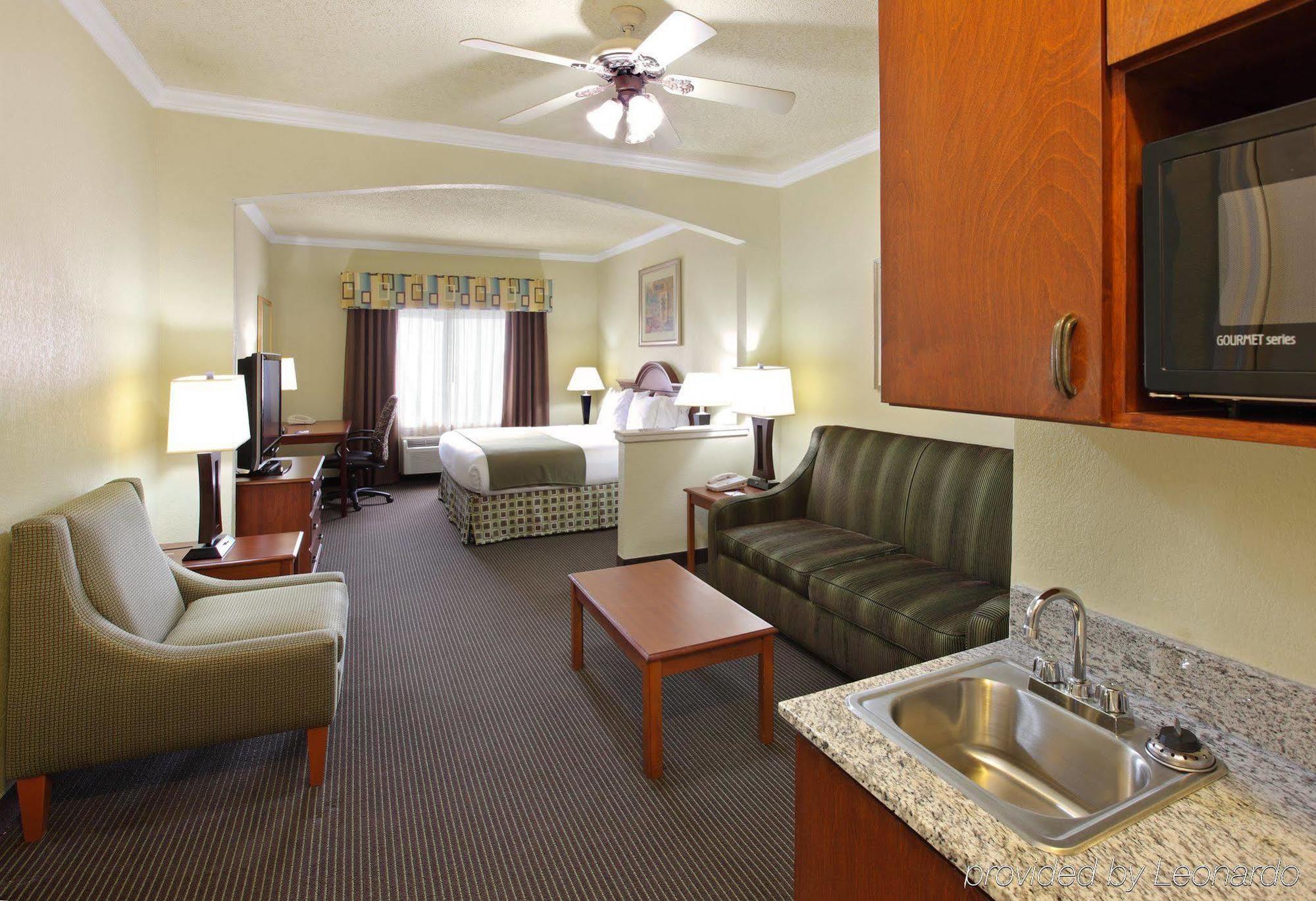 Holiday Inn Express Hotel & Suites Greenville By Ihg Luaran gambar