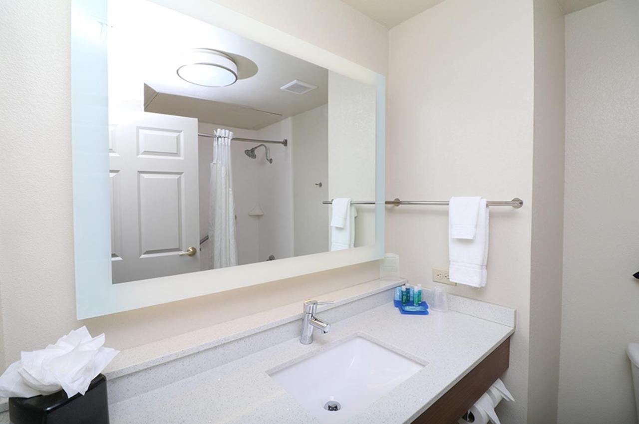 Holiday Inn Express Hotel & Suites Greenville By Ihg Luaran gambar