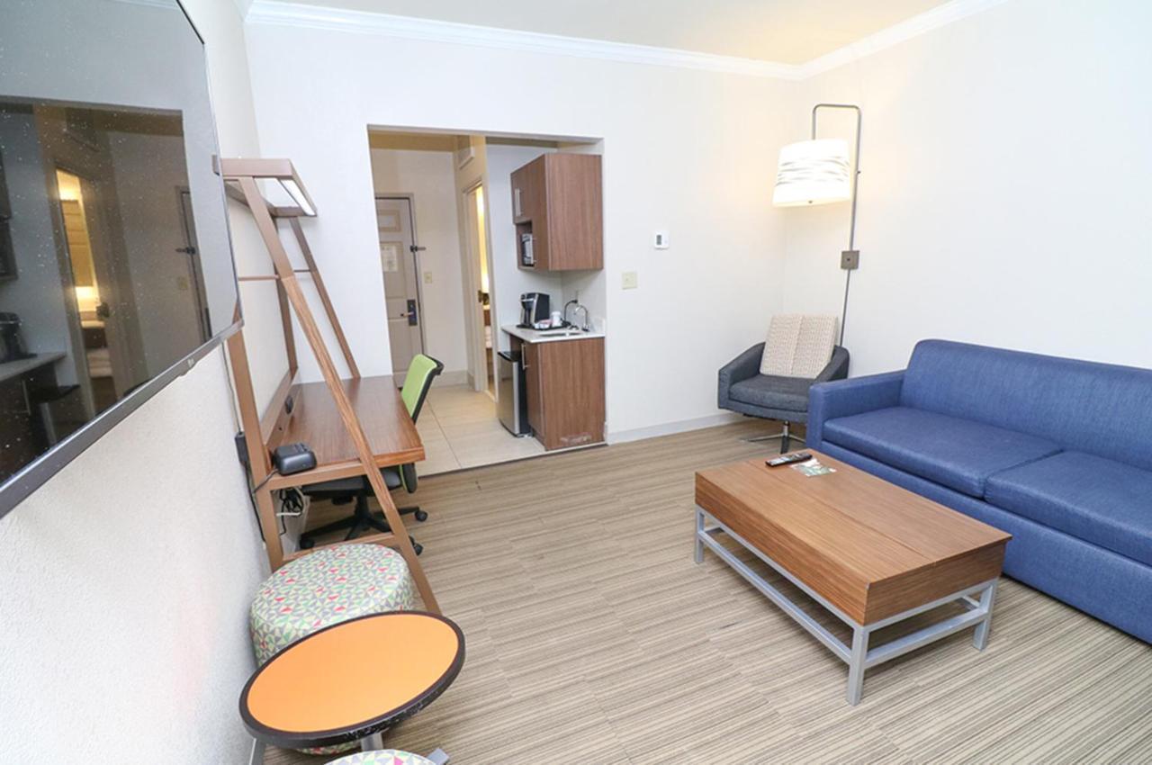 Holiday Inn Express Hotel & Suites Greenville By Ihg Luaran gambar
