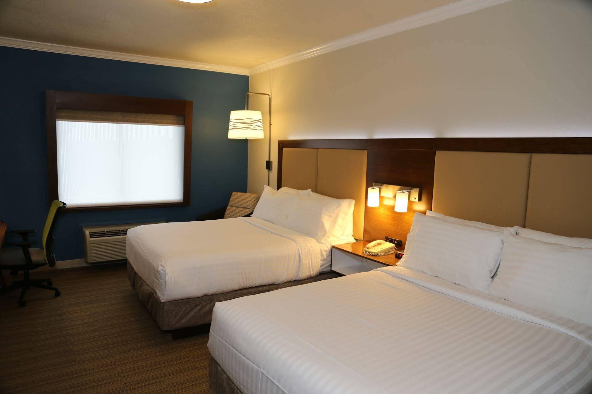 Holiday Inn Express Hotel & Suites Greenville By Ihg Luaran gambar